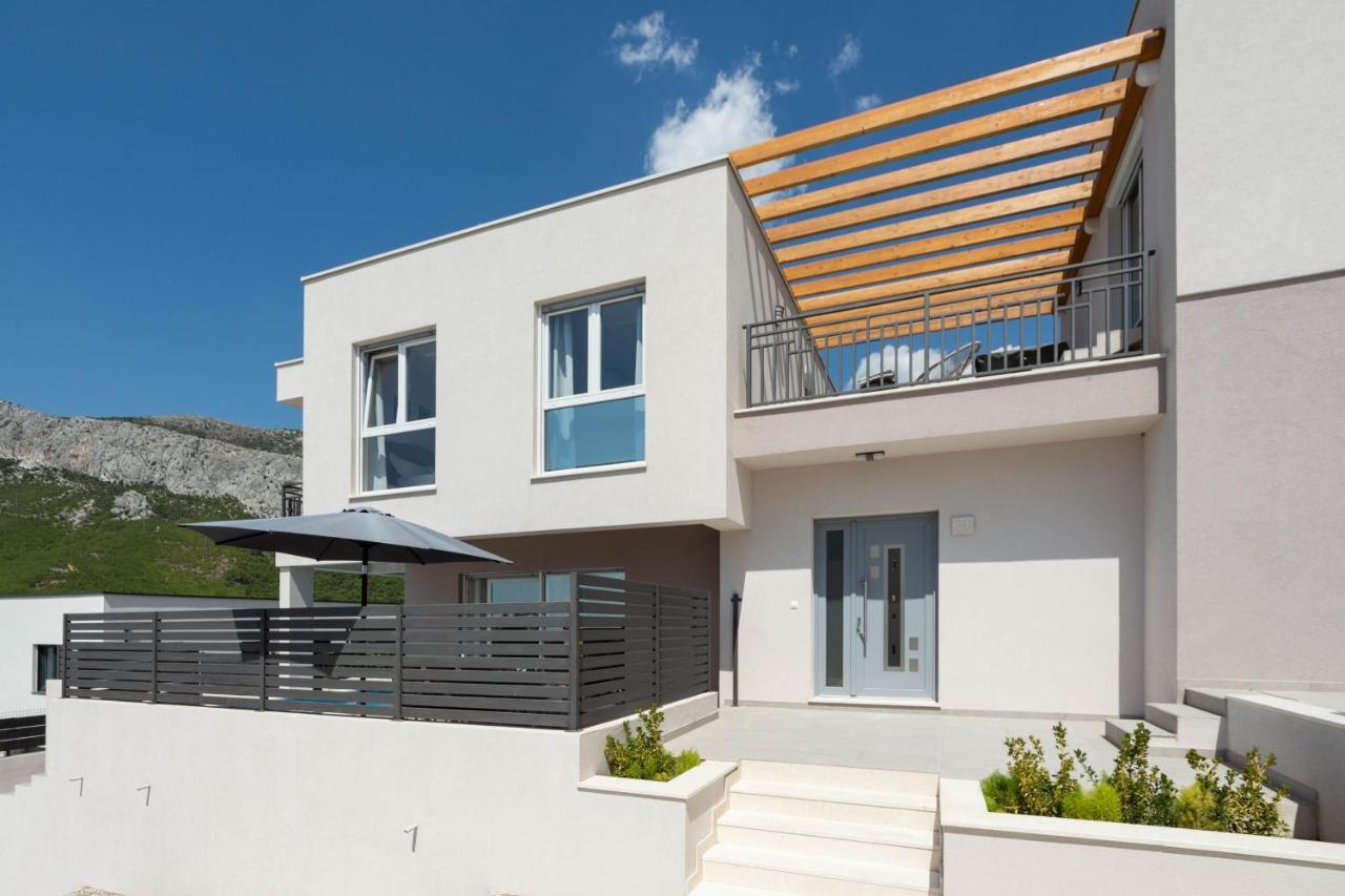 Villa Dorso With Heated Pool Klis Exterior photo